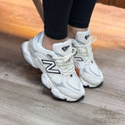 NEW BALANCE 9060 BLANCA NEGRA GRIS
