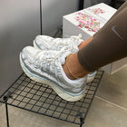 NIKE P-6000 PLATEADA AZUL