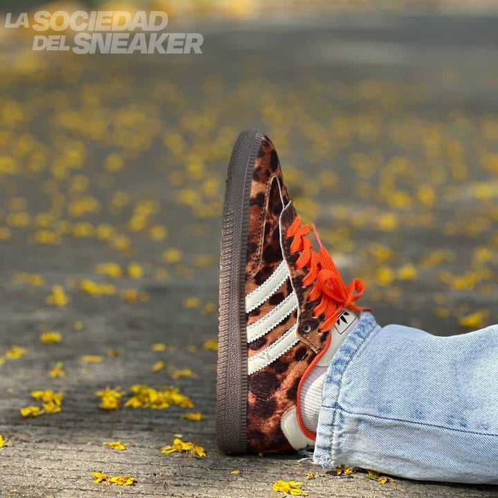 adidas gazelle silver green womens ADIDAS SAMBA NARANJA ANIMALPRINT – La Sociedad del Sneaker
