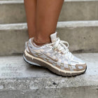 NIKE P-6000 BEIGE CAFE