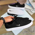 NIKE SB MALOR NEGRA BLANCA