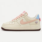 NIKE AIR FORCE ONE LOVE